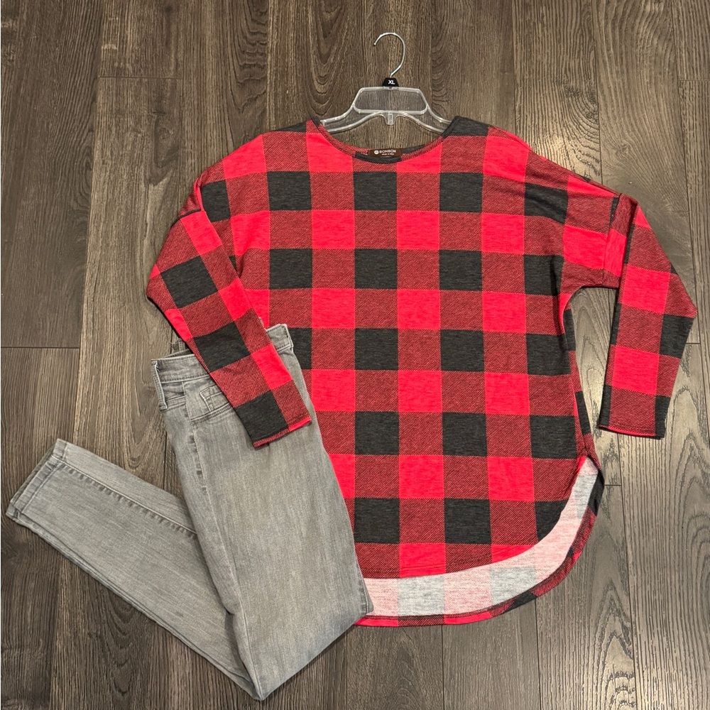 NWOT 🆕 Dolman style lightweight sweater